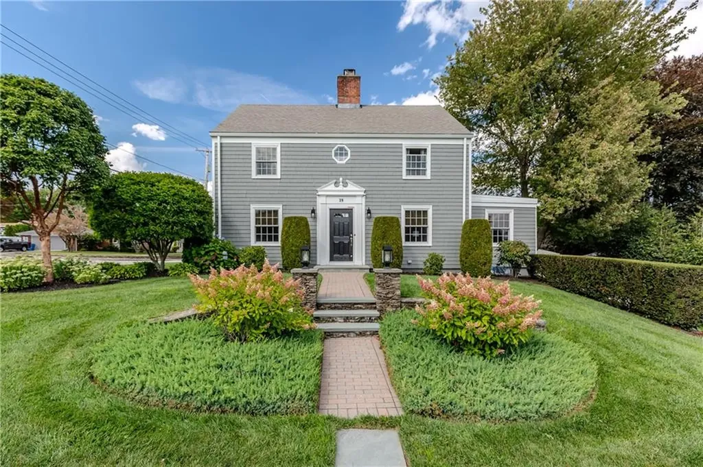 39 Jackson Road Cranston RI 02920