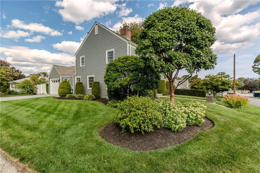 39 Jackson Road Cranston RI 02920