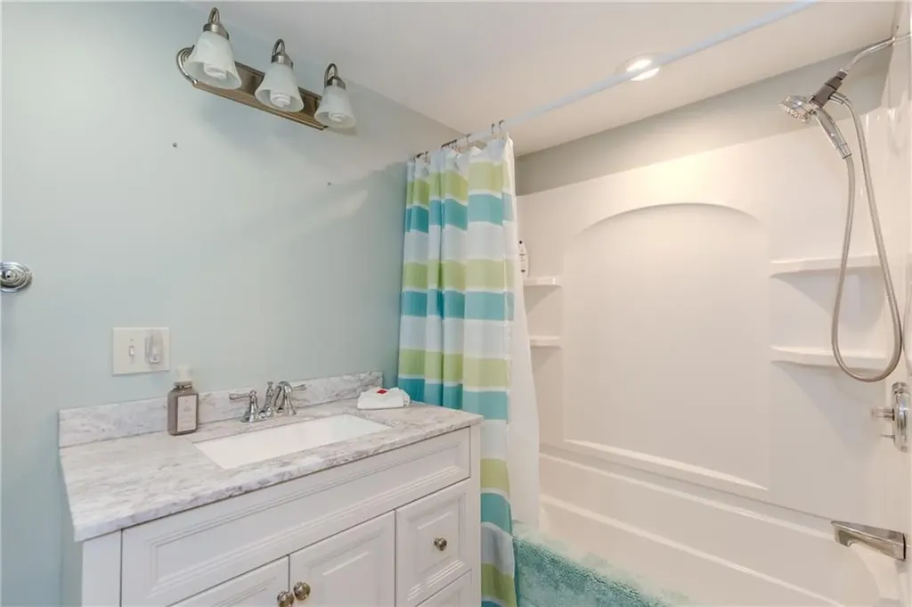 39 Jackson Road Cranston RI 02920