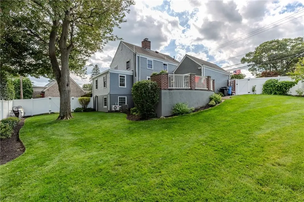 39 Jackson Road Cranston RI 02920