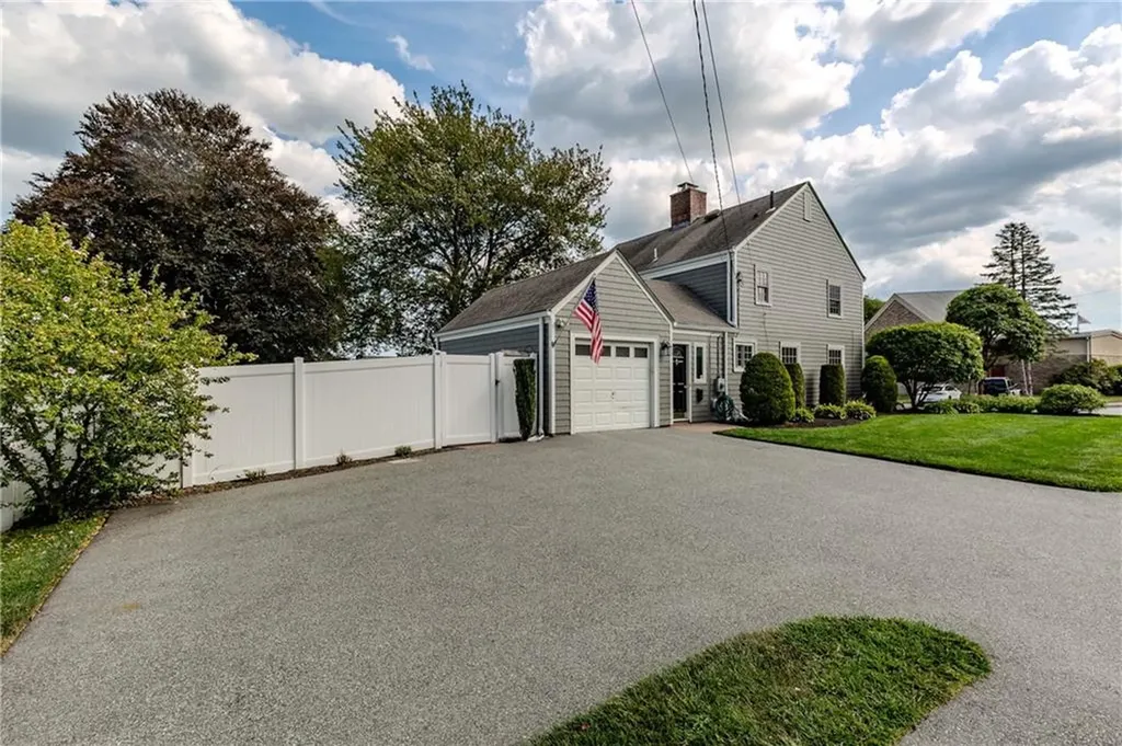 39 Jackson Road Cranston RI 02920