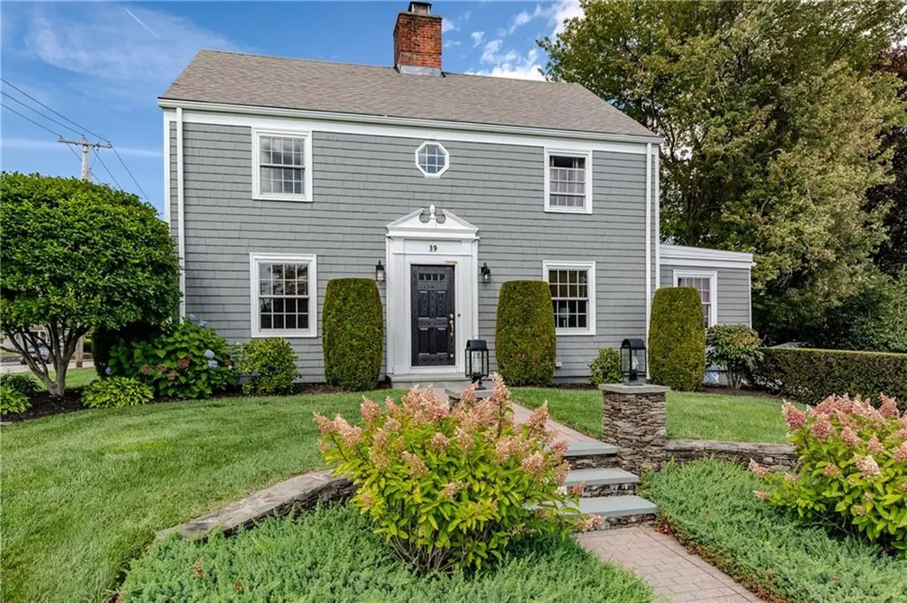 39 Jackson Road Cranston RI 02920