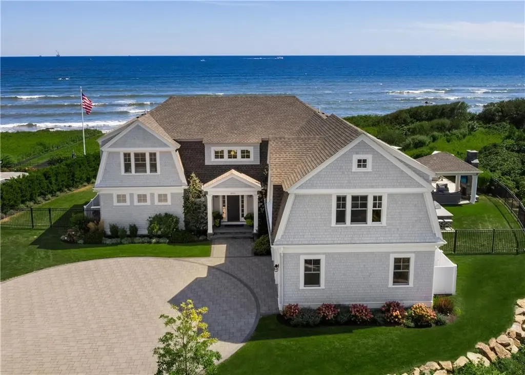 1044 Ocean Road Narragansett RI 02882