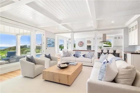 1044 Ocean Road Narragansett RI 02882