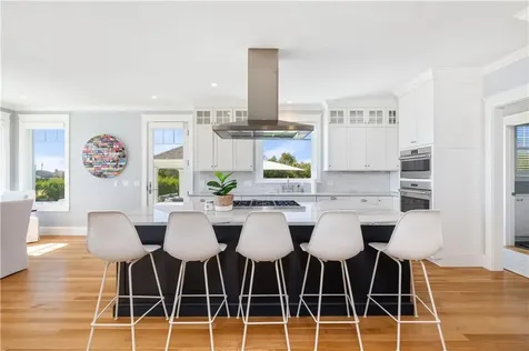 1044 Ocean Road Narragansett RI 02882