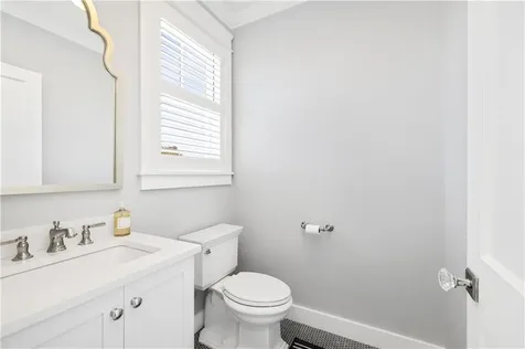 1044 Ocean Road Narragansett RI 02882