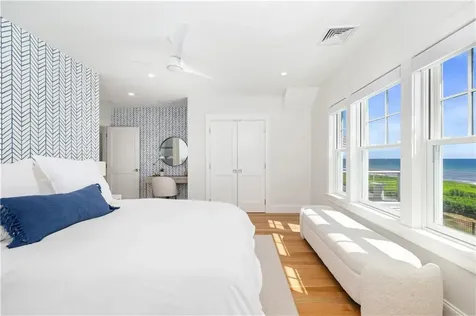 1044 Ocean Road Narragansett RI 02882