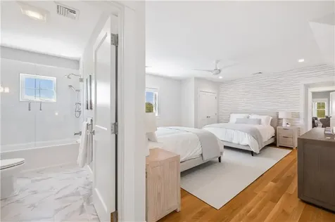 1044 Ocean Road Narragansett RI 02882