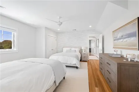 1044 Ocean Road Narragansett RI 02882