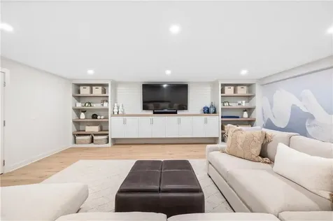 1044 Ocean Road Narragansett RI 02882