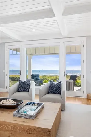 1044 Ocean Road Narragansett RI 02882