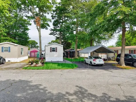 533 Forest Park Middletown RI 02842