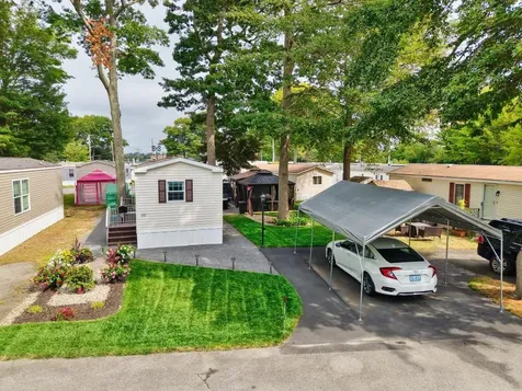 533 Forest Park Middletown RI 02842