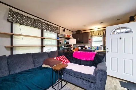 533 Forest Park Middletown RI 02842