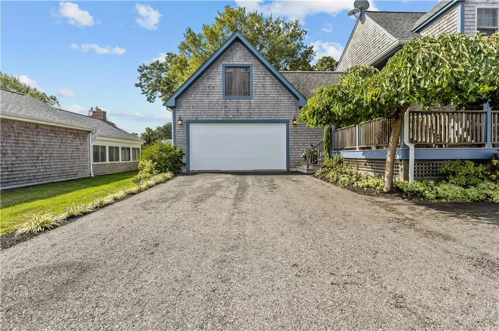 139 Durfee Road Tiverton RI 02878