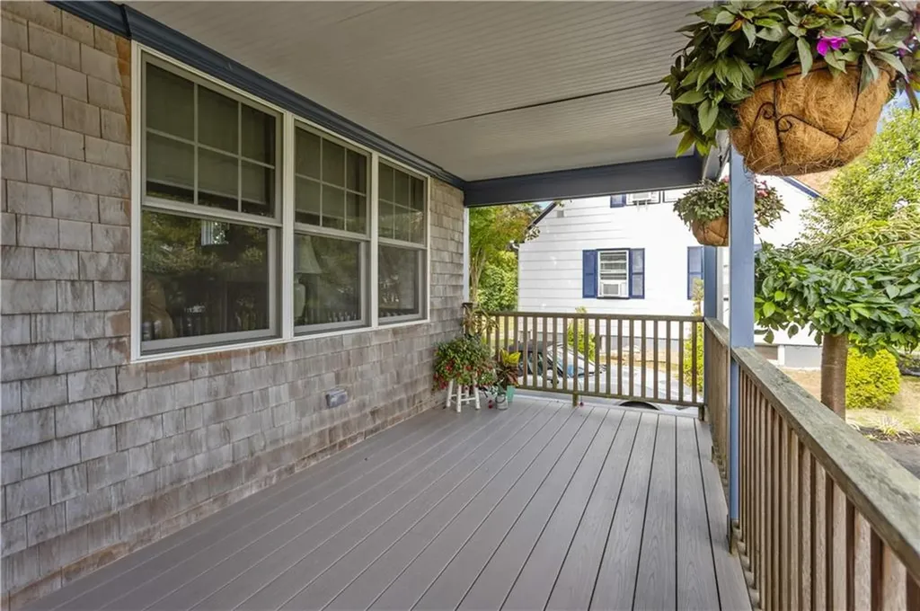 139 Durfee Road Tiverton RI 02878