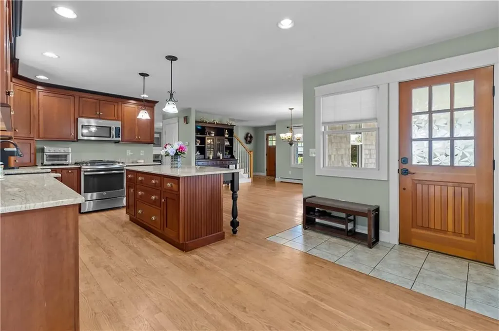 139 Durfee Road Tiverton RI 02878