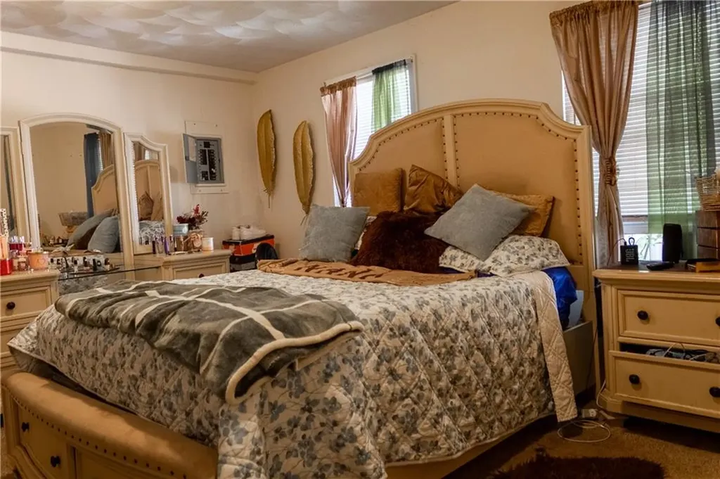 94 Waverly Street Warwick RI 02889