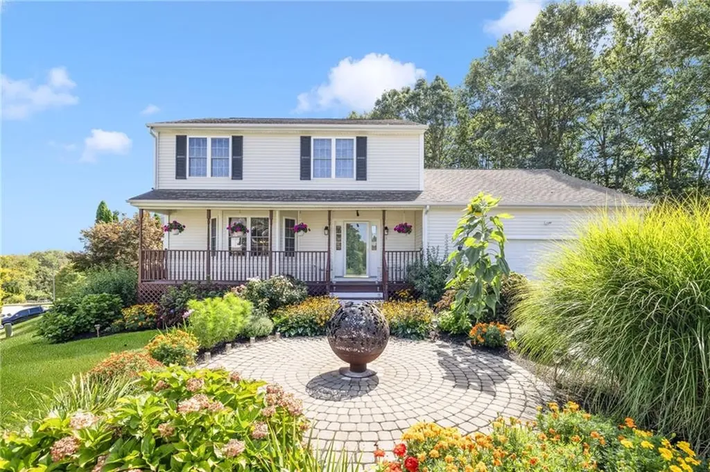 11 Shannon Lane West Warwick RI 02893