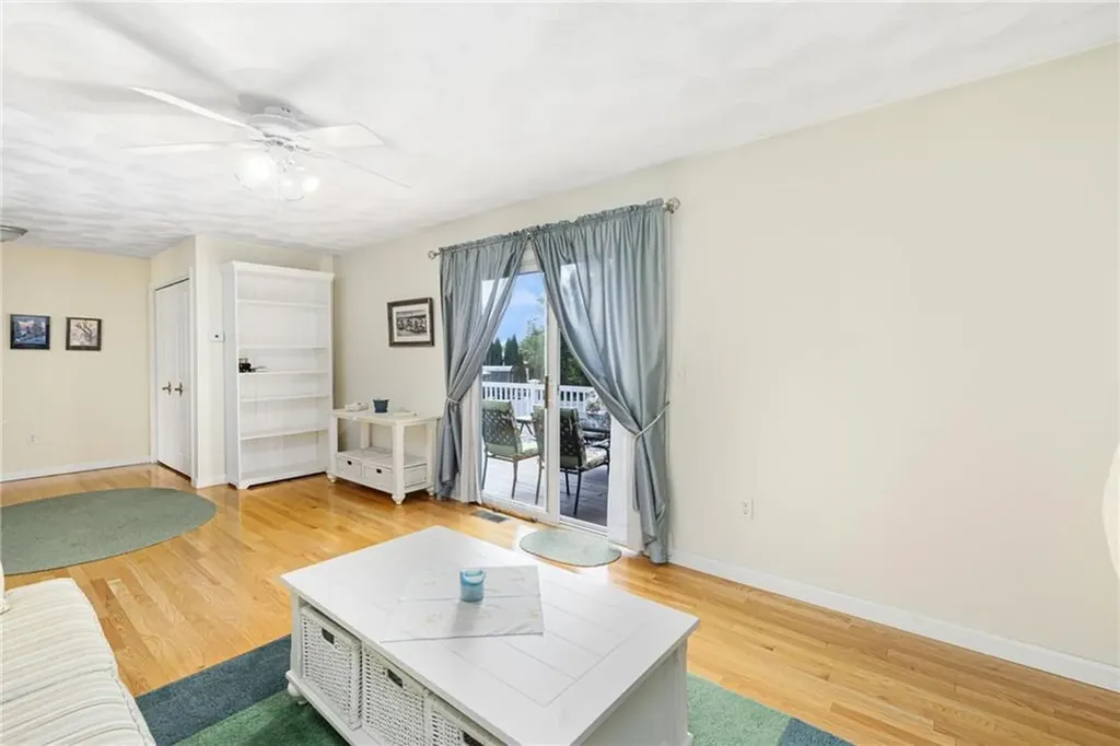 11 Shannon Lane West Warwick RI 02893