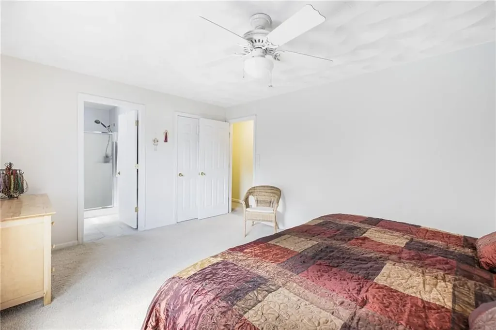 11 Shannon Lane West Warwick RI 02893