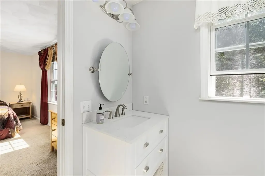 11 Shannon Lane West Warwick RI 02893