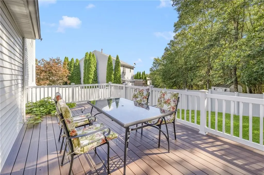 11 Shannon Lane West Warwick RI 02893