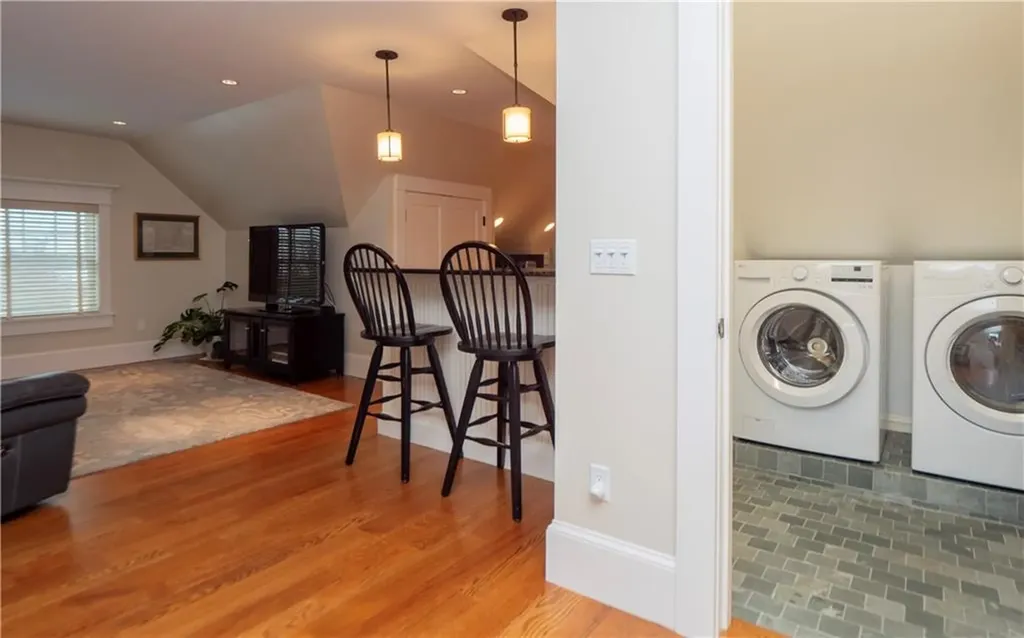 58 Ridge Road Newport RI 02840