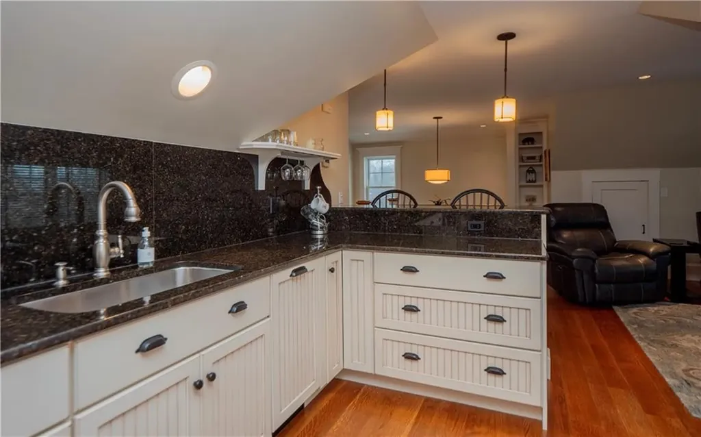 58 Ridge Road Newport RI 02840