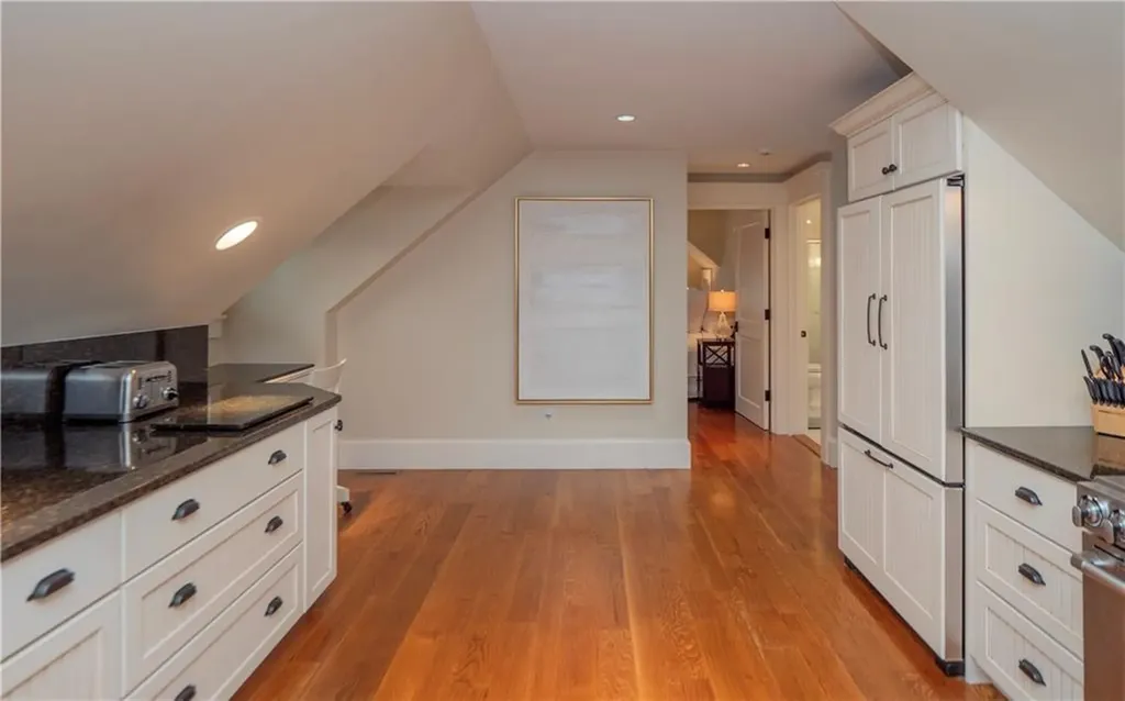 58 Ridge Road Newport RI 02840