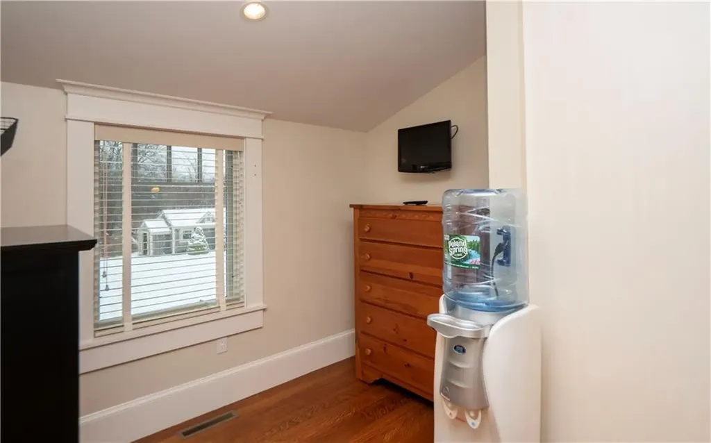 58 Ridge Road Newport RI 02840