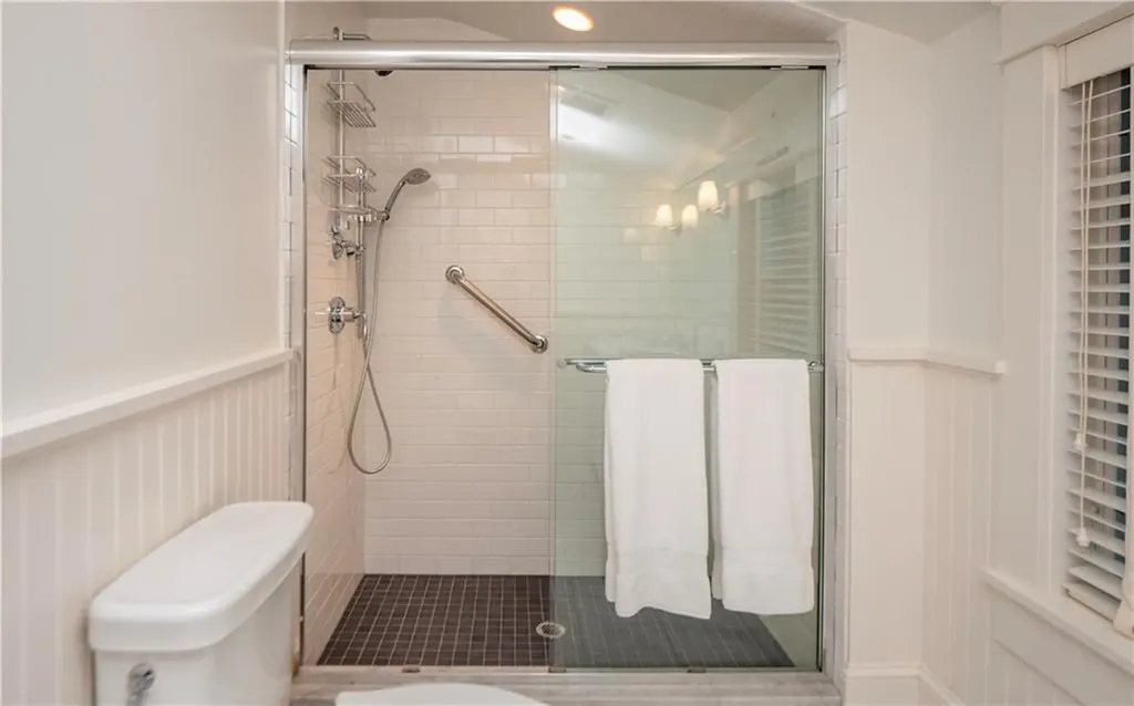 58 Ridge Road Newport RI 02840