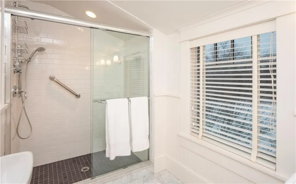 58 Ridge Road Newport RI 02840