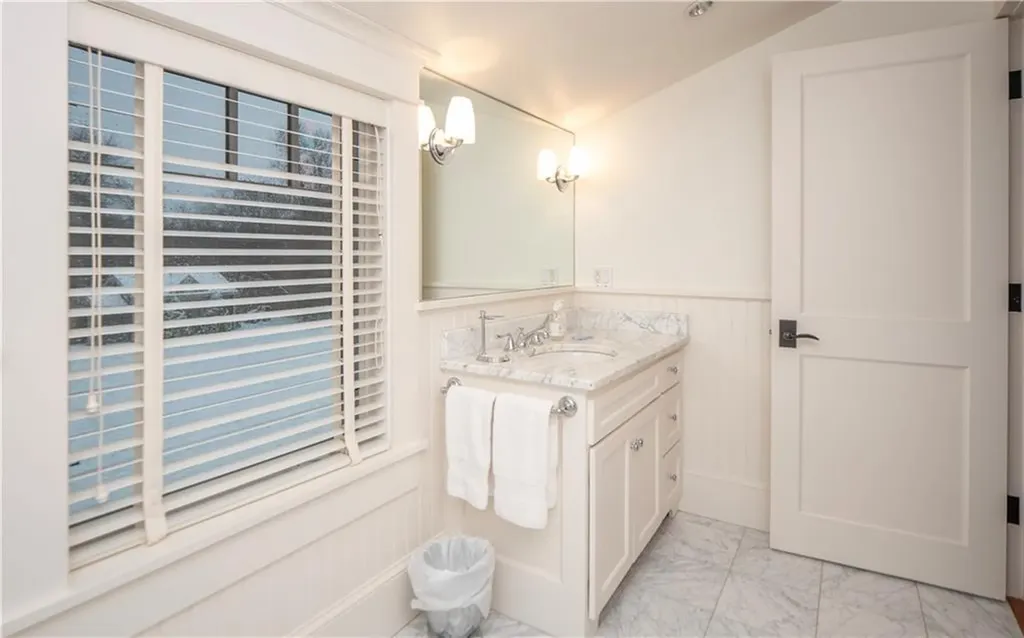 58 Ridge Road Newport RI 02840