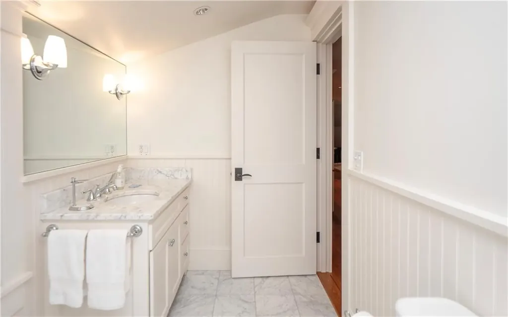 58 Ridge Road Newport RI 02840
