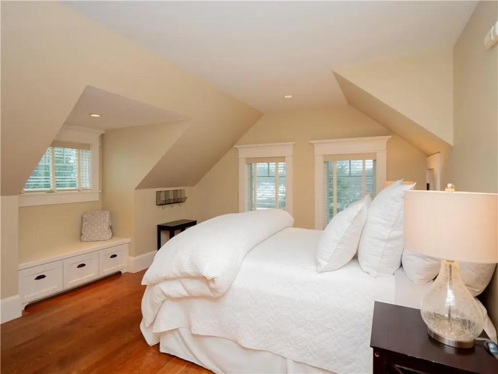 58 Ridge Road Newport RI 02840