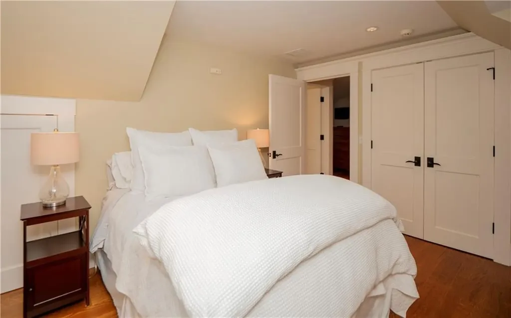 58 Ridge Road Newport RI 02840