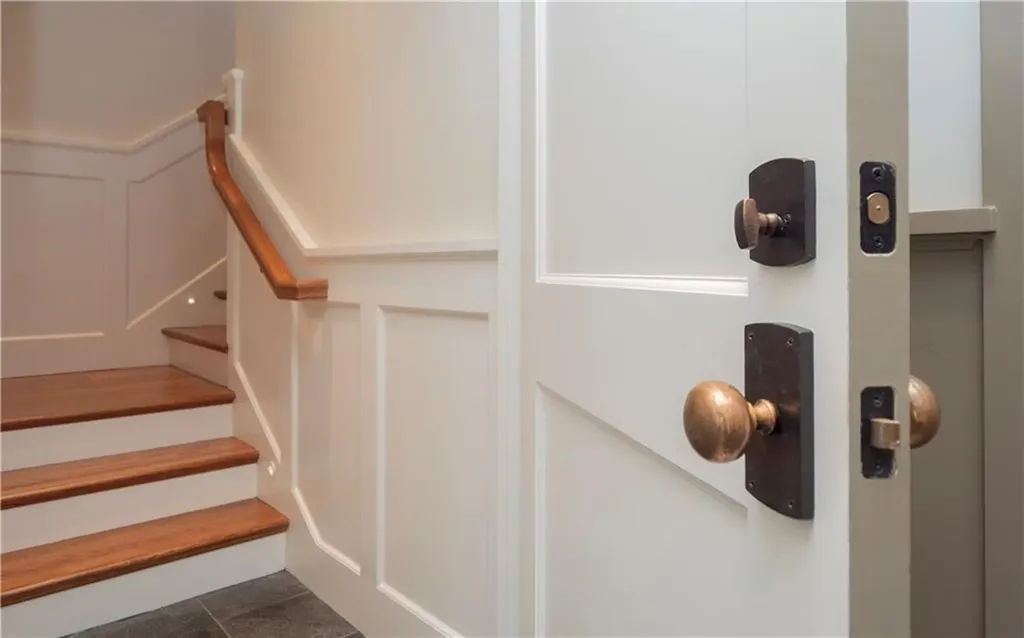58 Ridge Road Newport RI 02840