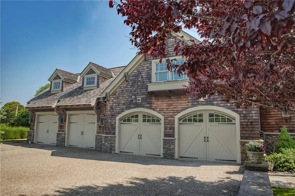 58 Ridge Road Newport RI 02840