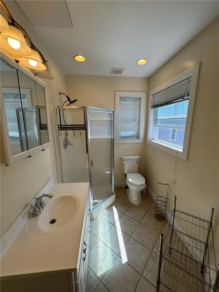 9 Ann Street Newport RI 02840