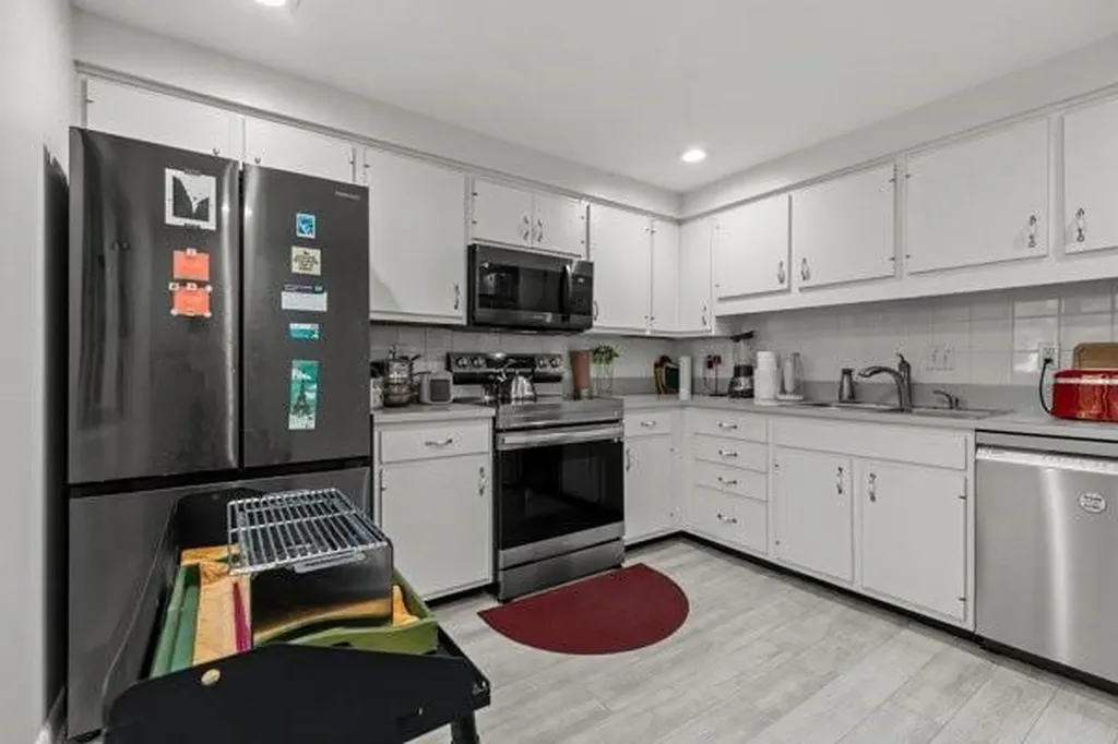 24 Camp Street Providence RI 02906