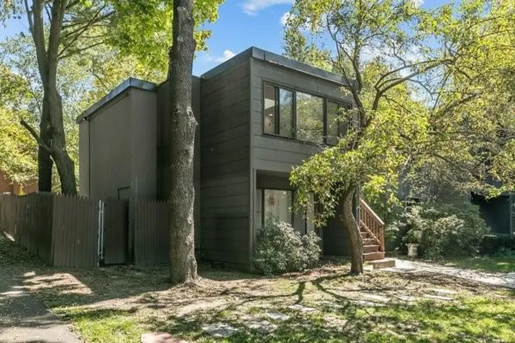 24 Camp Street Providence RI 02906