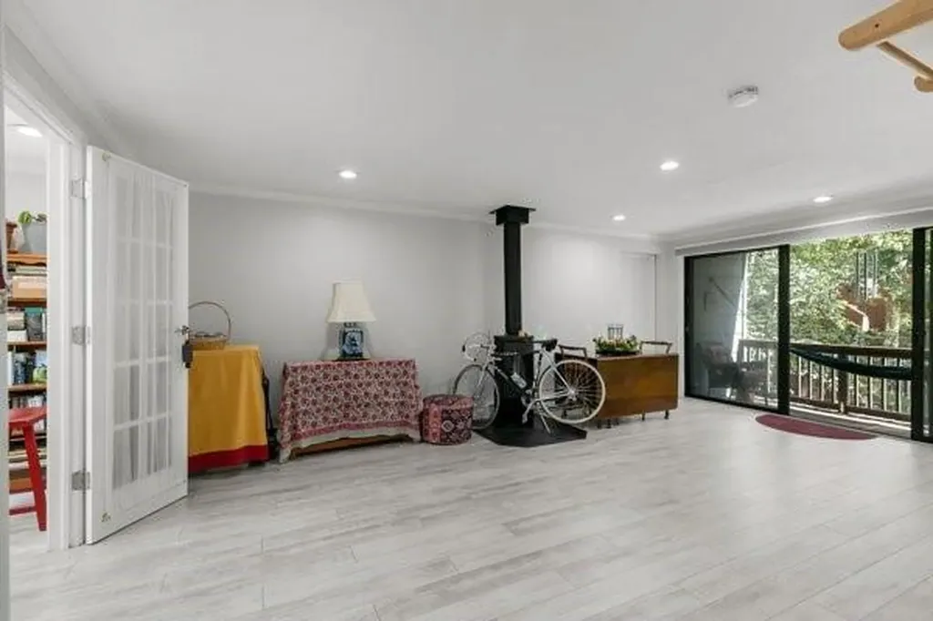 24 Camp Street Providence RI 02906