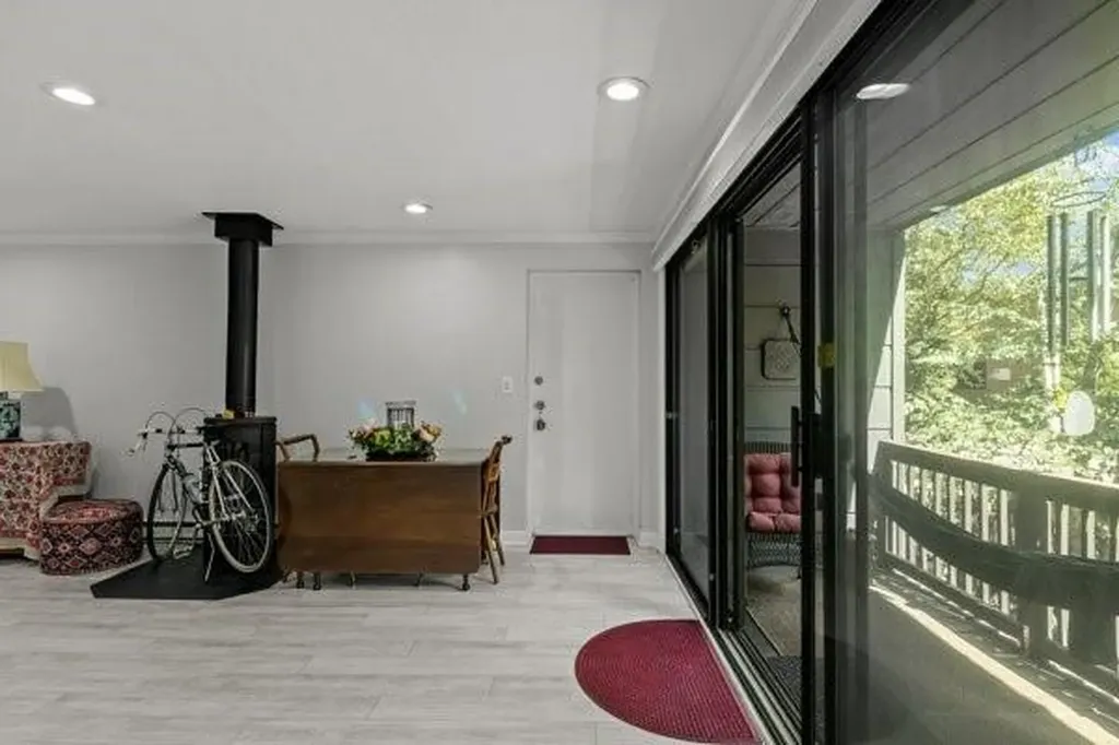 24 Camp Street Providence RI 02906