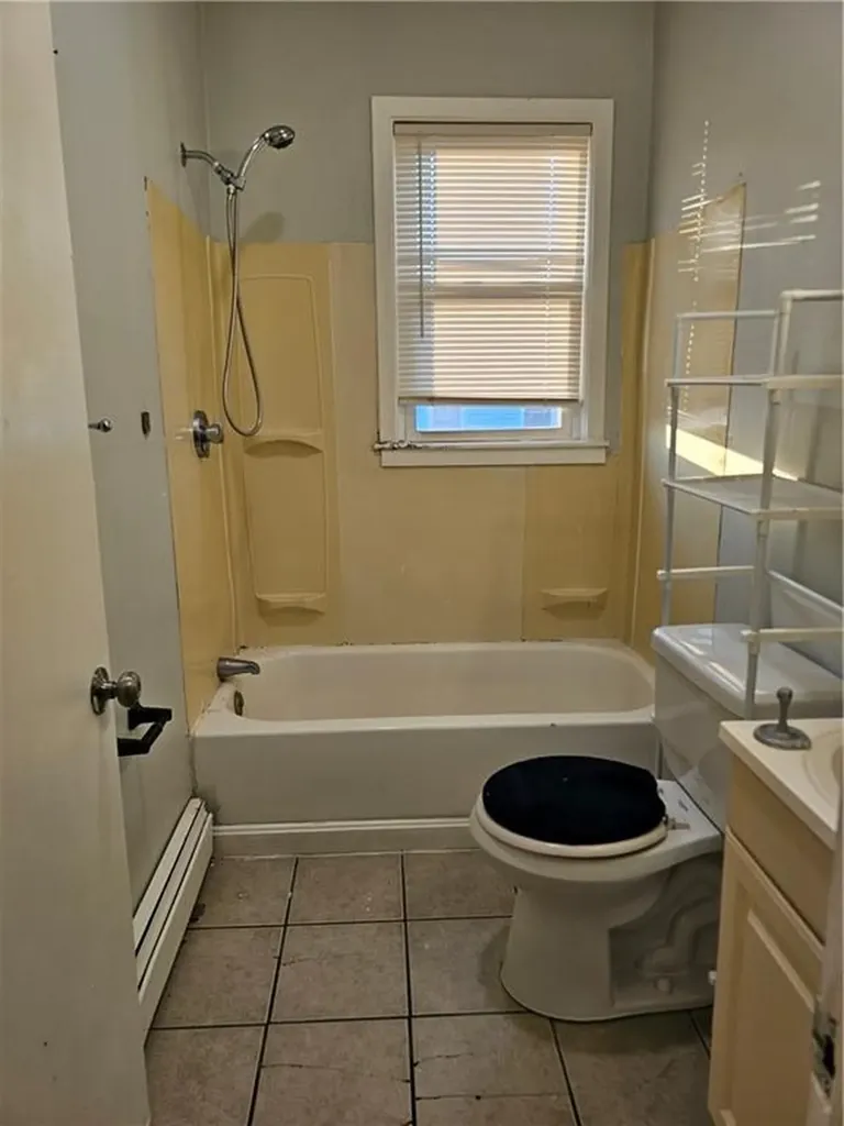 339 Douglas Avenue Providence RI 02908