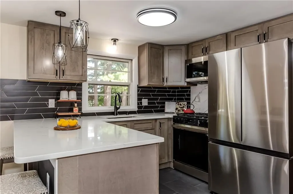 31 Cedar Drive West Warwick RI 02893