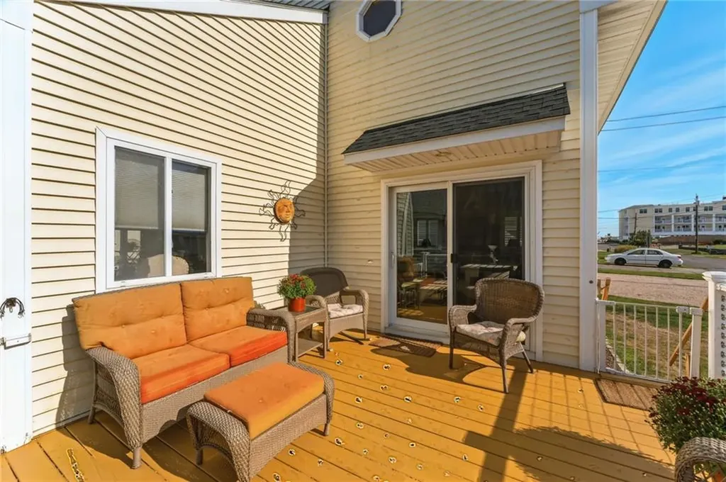 17 Montauk Avenue Westerly RI 02891