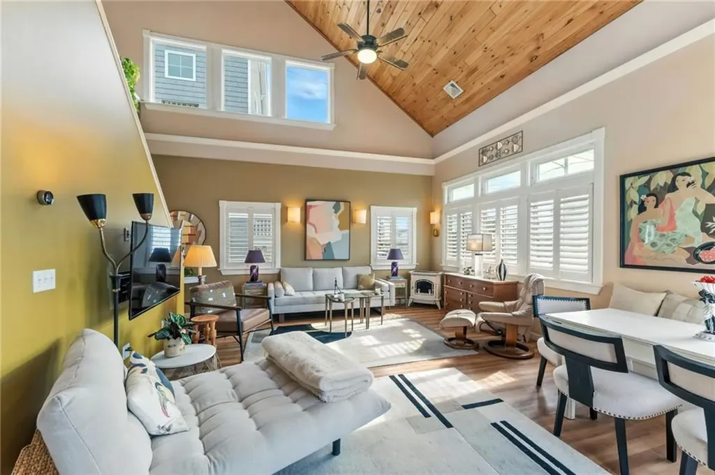 17 Montauk Avenue Westerly RI 02891