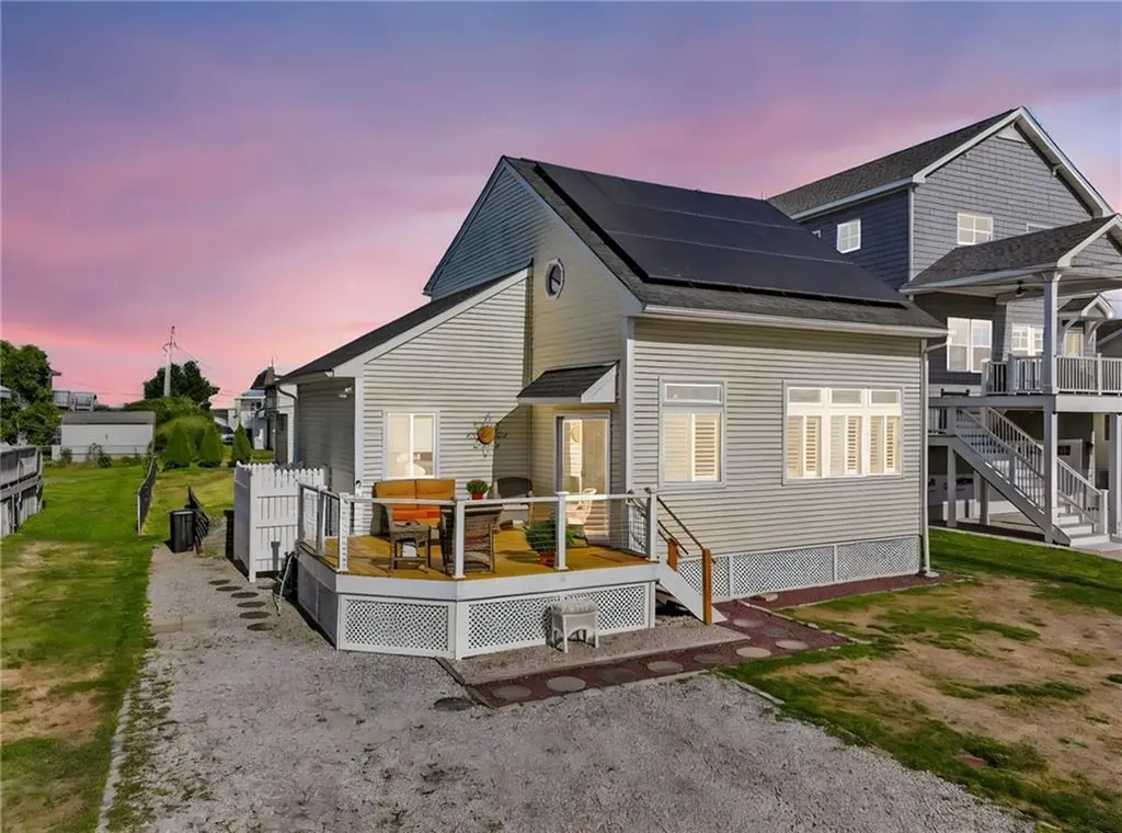 17 Montauk Avenue Westerly RI 02891