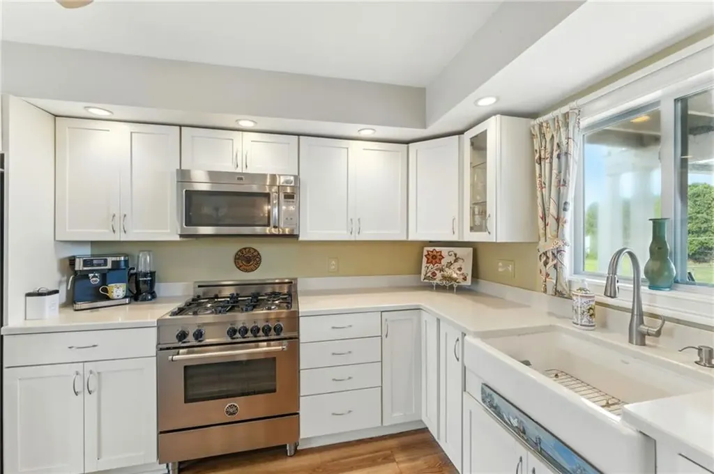 17 Montauk Avenue Westerly RI 02891